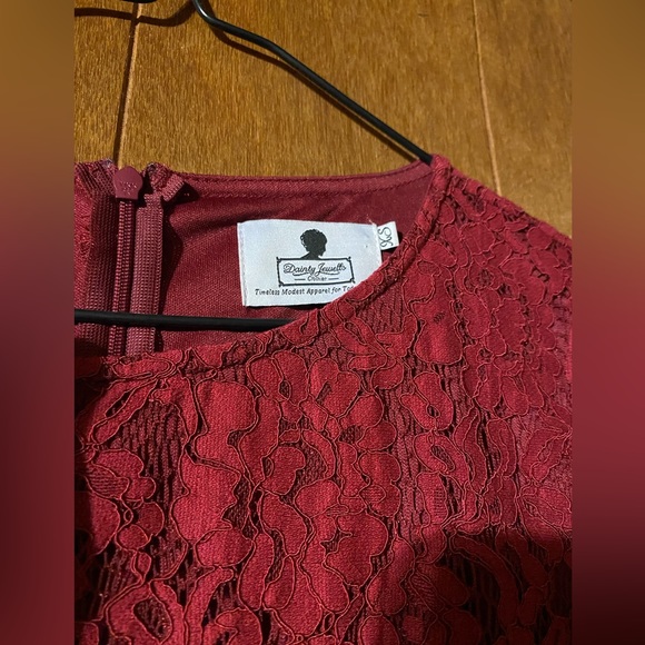 DAINTY JEWELS BURGUNDY RED LACE DRESS. Size XS - Picture 2 of 5